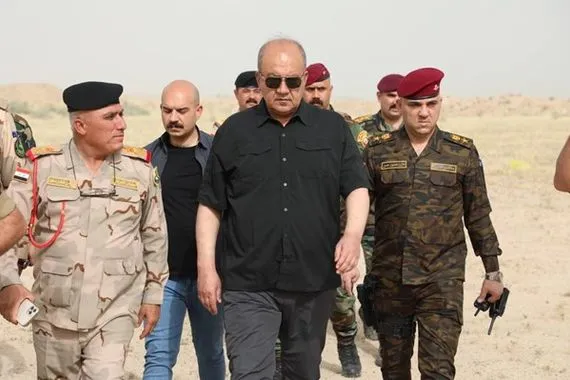 بسبب الفساد في العقود.. توجه نيابي لاستجواب وزير الدفاع