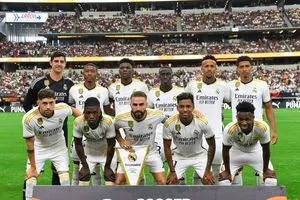 دافيد أنشيلوتي يؤكد سعي فريقه لتحقيق الليغا ودوري الابطال