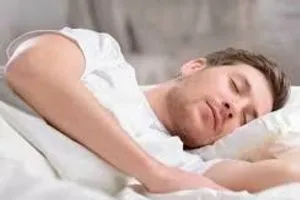 ما تأثير وضعية النوم على الصحة؟