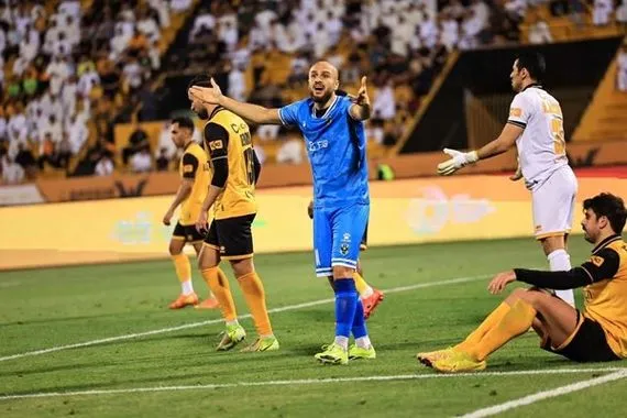 انطلاق مباراة دهوك والقادسية الكويتي