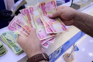 نائب سابق: رواتب موظفي العراق لن تتأثر برسوم ترامب