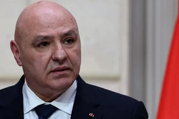 سياسي لبناني: تصريحات عون بشأن الحشد الشعبي مستغربة وتستدعي توضيحاً رسمياً