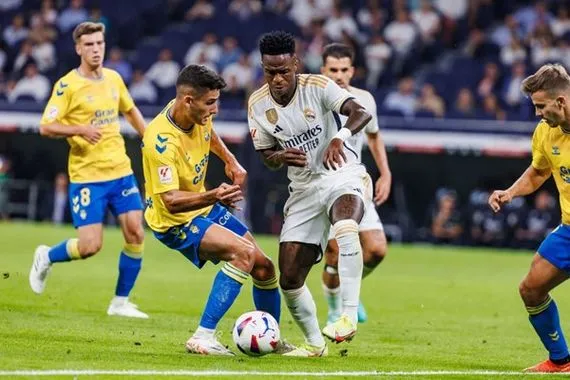 ريال مدريد يحسم مستقبل فينيسيوس