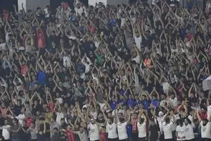 حرمان جماهير ناديي نوروز وزاخو حتى نهاية الموسم