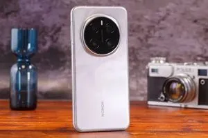 تسريبات تكشف تفاصيل كاميرا Honor Magic8 Pro