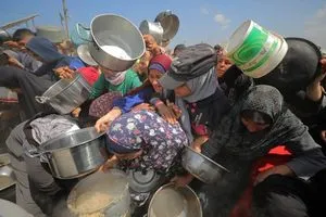 سيموت الآلاف.. منظمات إغاثية تقرع ناقوس الانهيار بغزة
