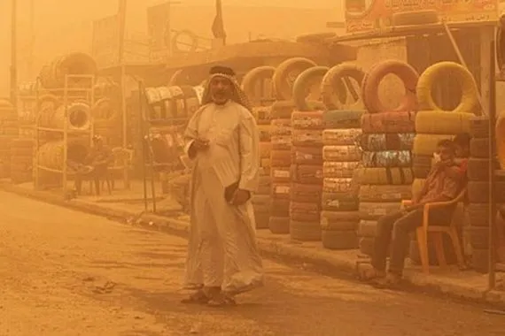 منخفض جوي يضرب العراق يرافقه غبار وأمطار في عدة مناطق