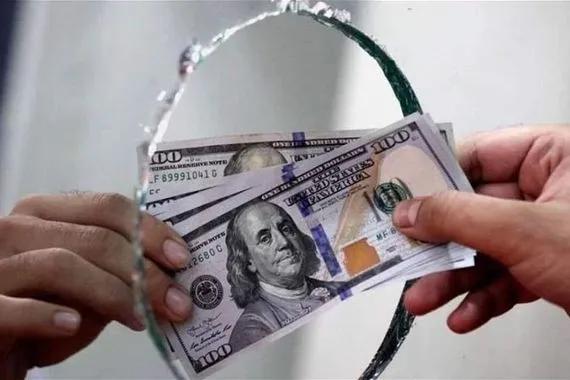 رغم العقوبات الأمريكية.. التحويلات إلى الصين ترتفع والبنوك الأجنبية تهيمن على السوق العراقي