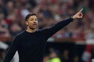 القضاء الإسباني ينصف ألونسو ويمنحه فرصة تدريب ريال مدريد