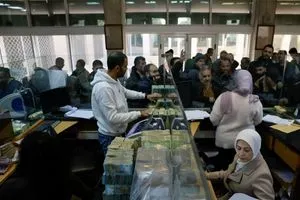 بموافقة أمريكية.. قطر تمول رواتب الموظفين المدنيين في سوريا بـ87 مليون دولار