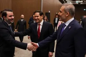 مباحثات لرفع العقوبات عن دمشق.. لقاء أميركي تركي سوري في أنطاليا