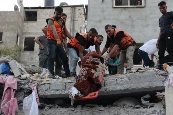 مجازر جديدة للاحتلال في غزة أكثر من 35 شهيدا بأول أيام عيد الأضحى
 قناة العالم الاخبارية