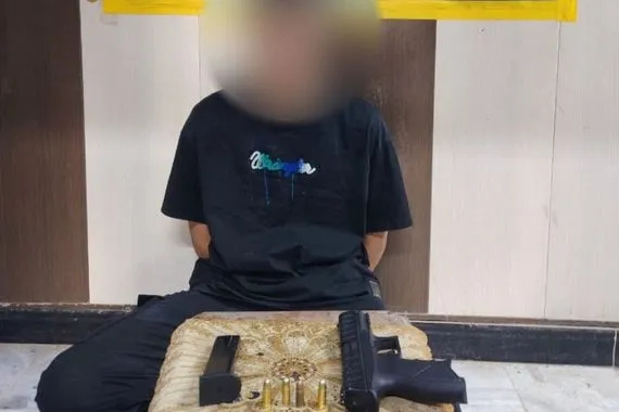 القبض على شخص يحمل سلاحاً في الشارع بالبصرة