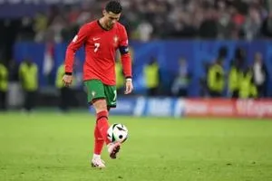 رونالدو يعلن موقفه النهائي من الاستمرار مع النصر وكالة بغداد اليوم الاخبارية