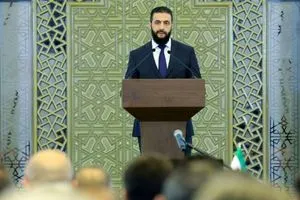 الشرع يستقبل مبعوثا خاصا من العراق