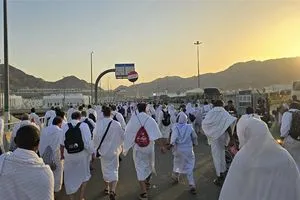 المالكي يهنئ المسعودي بفوز بعثة الحج العراقية بالمركز الأول