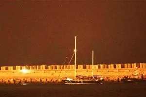 بعد قرصنتها السفينة مادلين تصل ميناء أسدود قناة العالم الاخبارية