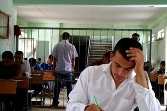 التربية تصدر توضيحا لطلبة السادس الاعدادي بشأن أسئلة الامتحانات