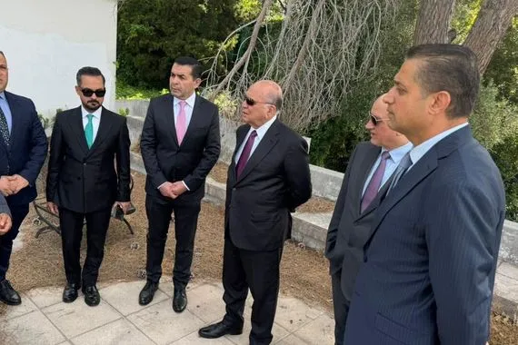 وزير الخارجية يشدد على تأهيل مبنى القنصلية العراقية في مدينة كان