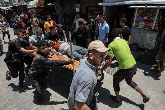 ارتقاء العشرات بمجزرة إسرائيلية ضد منتظري المساعدات جنوب غزة قناة العالم الاخبارية