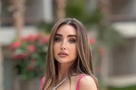 إطلالة لافتة لـ هنا الزاهد خلال العيد صور