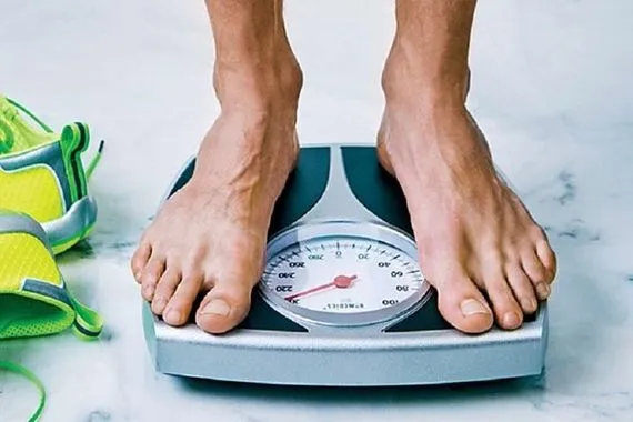 بينها زبدة الفول 9 أطعمة صحية ظاهرياً تعيق خسارة الوزن