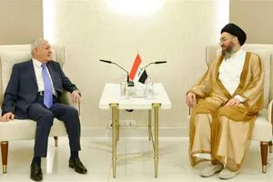رشيد والحكيم يؤكدان أهمية تعزيز الاستقرار السياسي وإجراء الانتخابات