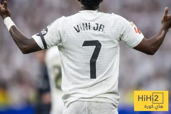 تقييم فينيسيوس في دوري الأبطال