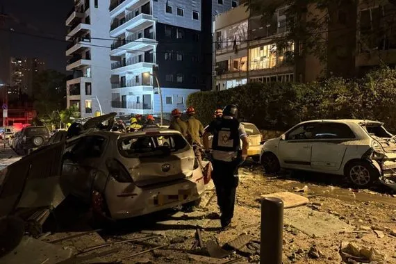 الحرس الثوري يحذر سنستهدف مراكز العدو الاقتصادية والطاقة بردّ مدمر وكالة بغداد اليوم الاخبارية
