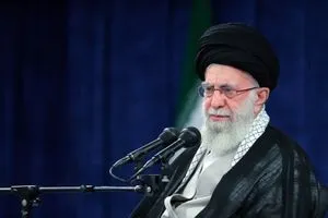 نواب إيرانيون يناشدون السيد الخامنئي السماح بامتلاك القنبلة النووية