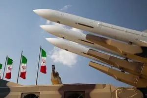 وسائل اعلام إيران أطلقت نحو 800 طائرة مسيّرة وصاروخ صوب اسرائيل شفق نيوز