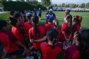 اتصالات عراقية لإعادة وفد منتخب السيدات من إيران