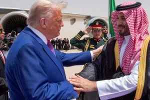 بن سلمان وترامب يدعوان لضبط النفس وخفض التصعيد بعد الهجوم على إيران