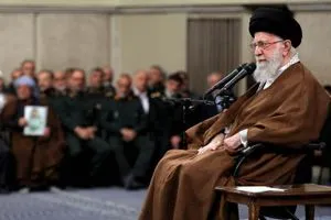 خامنئي قواتنا المسلحة ستجعل الكيان الصهيوني ذليلاً