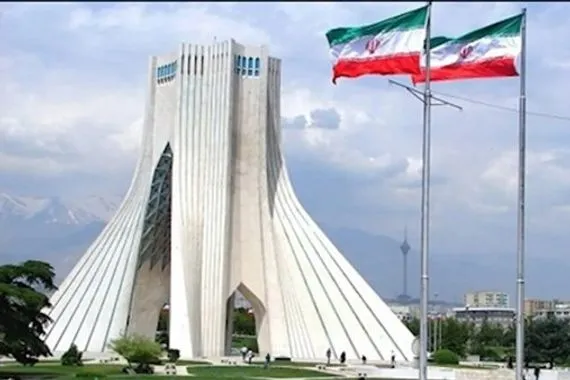 نائب سابق إيران ستخرج أقوى والرد أحبط مؤامرة لتمزيق البلاد