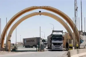 المنافذ تعلن دخول أول شاحنة سورية عبر منفذ القائم واستئناف حركة المسافرين