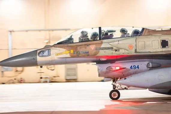 الجيش الإسرائيلي نتحرك بحرية في الأجواء من غرب إيران إلى طهران