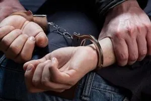 اعتقال عناصر خلية إرهابية قرب طهران والعثور على معدات لتصنيع طائرات مسيرة
 قناة العالم الاخبارية