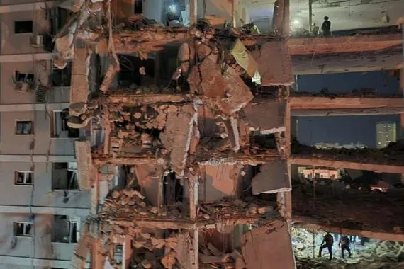 صور دمار هائل في تل أبيب وحيفا عقب سقوط صواريخ إيران قناة العالم الاخبارية