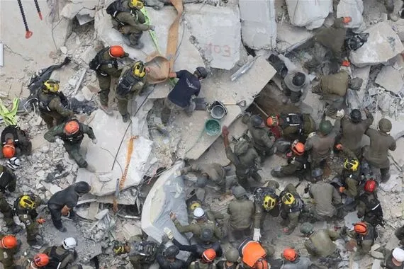 شاهد ما سببه الهجوم الإيراني على إسرائيل الليلة