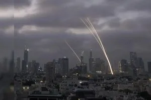 ضربات على منشأة نووية إيرانية وسط هجوم مركب جديد على إسرائيل شفق نيوز
