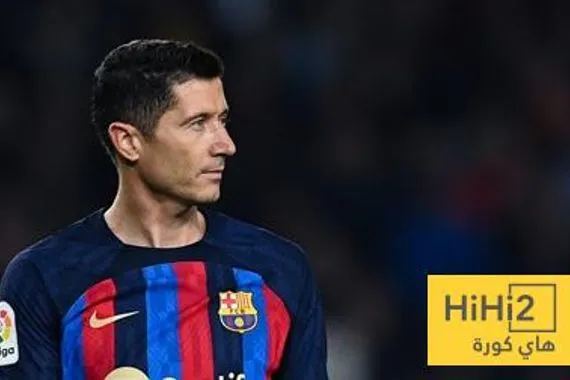 راتب ليفاندوفسكي يكشف حجم الأزمة في برشلونة
