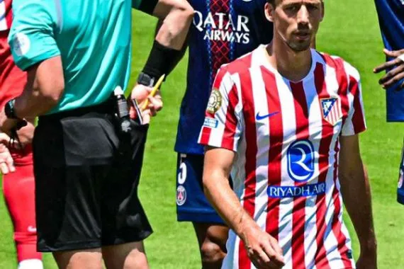 باريس سان جيرمان يكتسح اتلتيكو مدريد برباعية نظيفة
