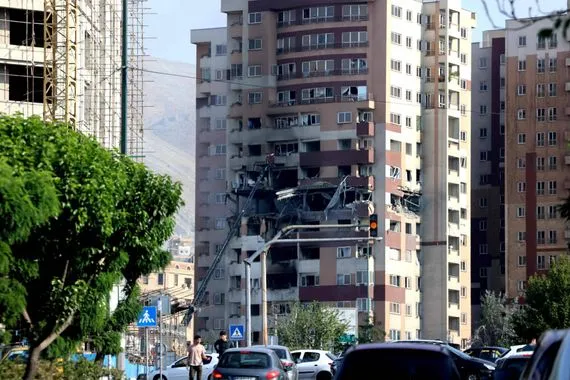 روسيا تعمل على إجلاء رعاياها من ايران براً