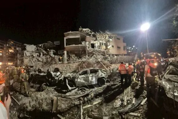 إيران تضرب بقوة والاحتلال يقر بالخسائر الكبيرة