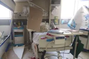 تضرر مستشفى فارابي في كرمانشاه جراء العدوان الصهيوني قناة العالم الاخبارية
