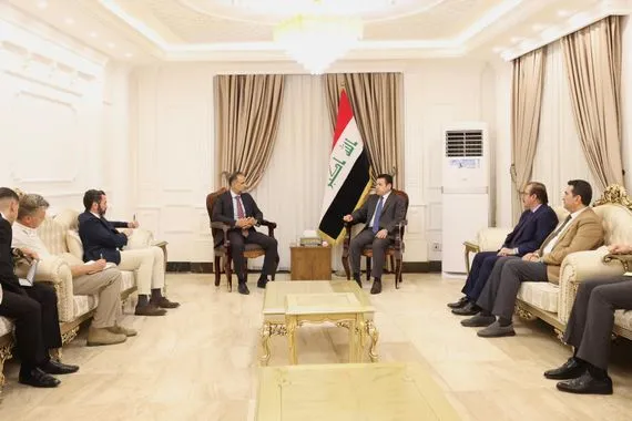 السفير البريطاني يشيد بالمواقف الحكيمة للحكومة العراقية وكالة الانباء العراقية واع