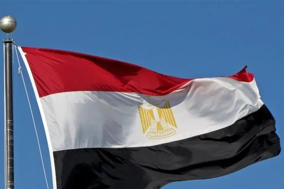 مصر تشكل لجنة أزمات عليا تضم المخابرات والجيش