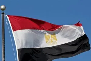 مصر تشكل لجنة أزمات عليا تضم المخابرات والجيش