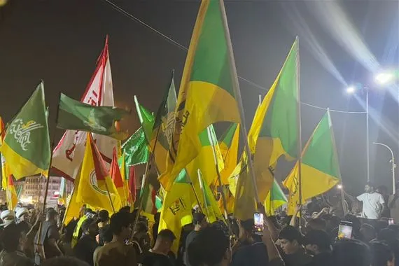 المئات يتظاهرون وسط بغداد تضامناً مع ايران